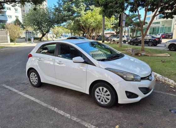 HYUNDAI HB20 1.6 COMFORT PLUS 16V FLEX 4P MANUAL HYUNDAI HB20 1.6 COMFORT PLUS 16V FLEX 4P MANUAL